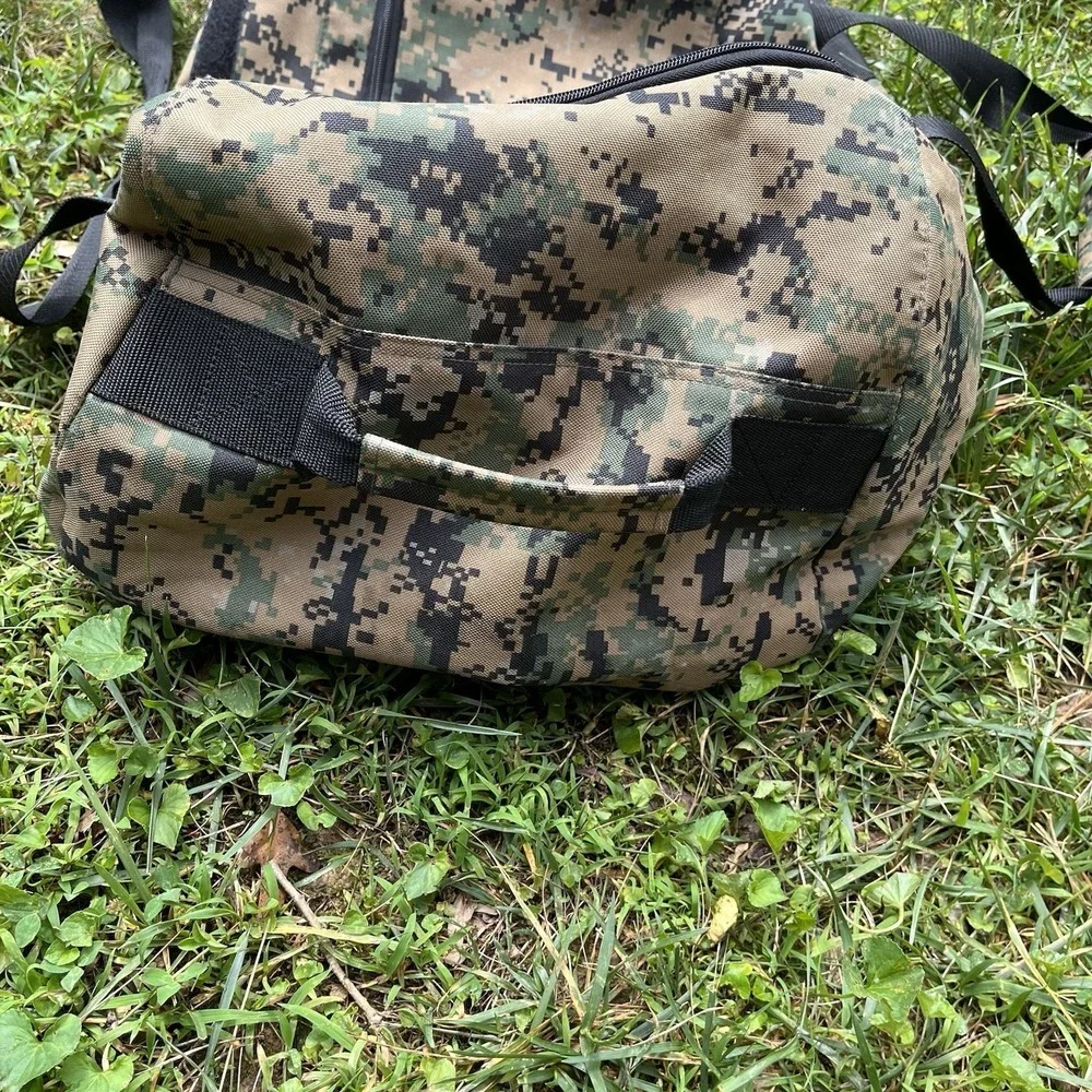 Large Digital Camo Hunting Deployment Duffel Backpack Travel Gear Bag 85L READ